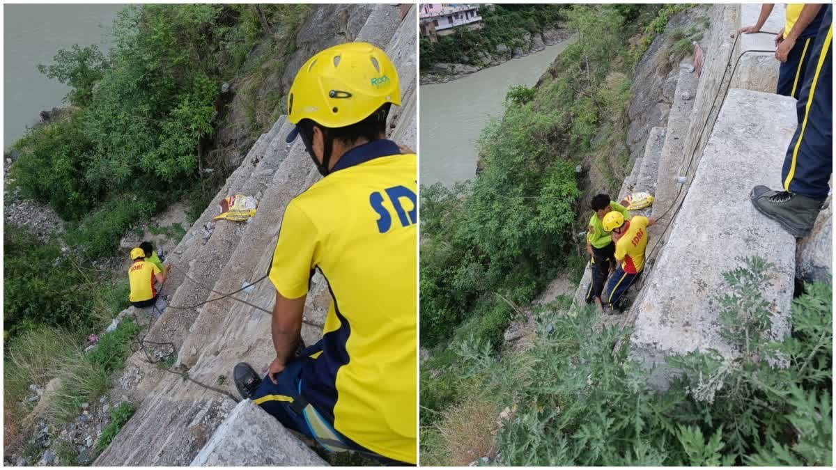 रुद्रप्रयाग में मौत को मात, 30 मीटर गहरी खाई में गिरे व्यक्ति को SDRF ने जिंदा निकाला